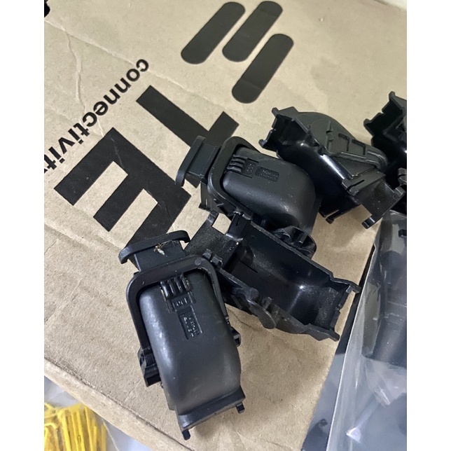 P-223 ฝาครอบปลั๊กกล่องecu D-MAX เล็ก