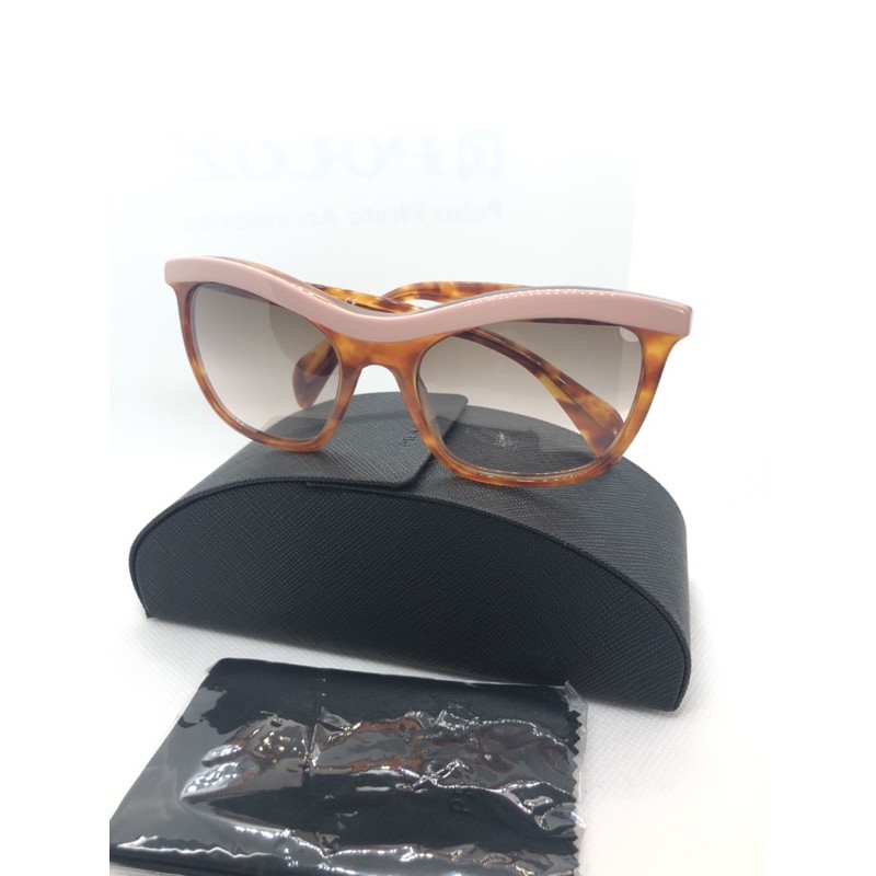 แว่นตากันแดด PRADA SPR19P