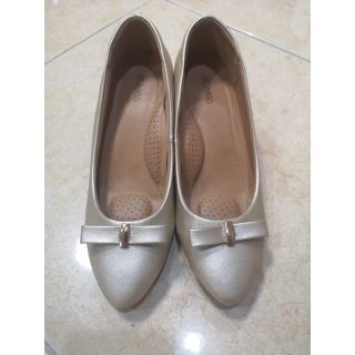 รองเท้าแบรนด์เนม ST JAMES size 37 แท้จากห้างประมาณ4พัน ขาย/เช่า