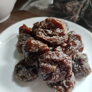 บ๊วยลูกพรุนอบแห้งไร้เมล็ดป้าแต๋วขนาด 400 กรัมรสชาติเปรี้ยวเค็มหวานสามรสละมุนบ๊วยลูกพรุนแห้ง