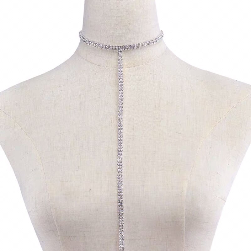 สร้อยอโช้คเกอร์ ร้อยคอไหปลาร้าหญิงเวอร์ชั่นเกาหลีของเค้นคอนักเรียนรักจี้ย้อนยุคที่เรียบง่ายป่าสร้อยคอสั้นคอหญิง