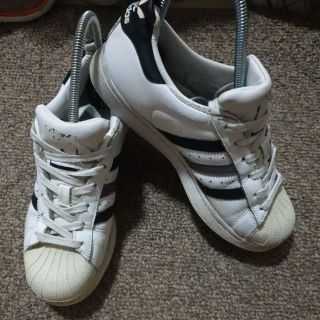 รองเท้ามือสอง adidas size 23cm.เบอร์ 37