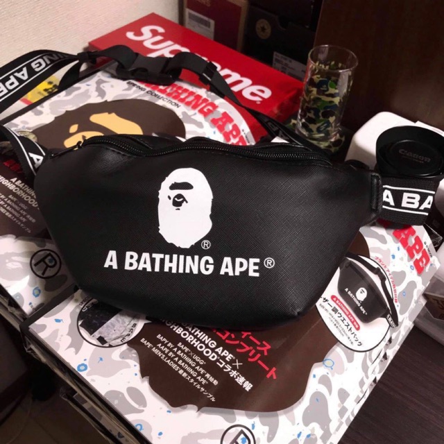 a bathing ape waist bag (2019 spring collection)
