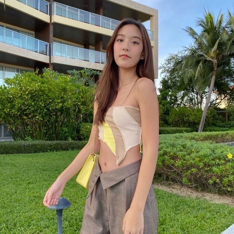 “WILMA“ Crop Top จากร้าน Figure De Style