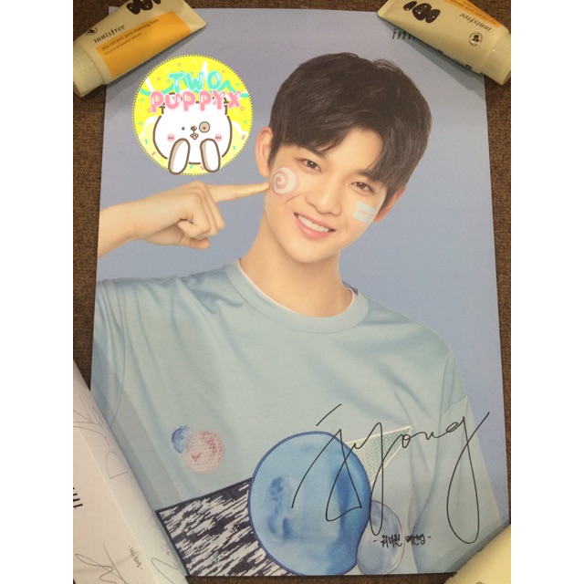 (พร้อมส่ง) INNISFREE โปสเตอร์ WANNAONE