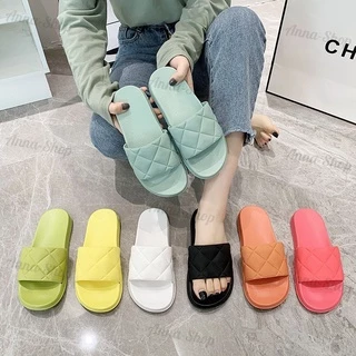 รองเท้ามาใหม่ รองเท้าพื้นนิ่ม มีครบ 7 สี ใส่เทห์ๆ สไตล์วัยรุ่นหลากสี พร้อมส่ง T59