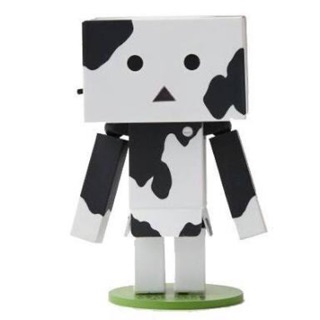 Revoltech Danboard Mini Holstein Black White.