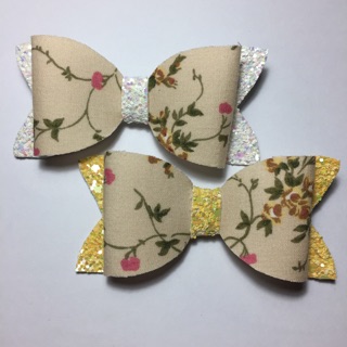 Leather glitter bow /อัน