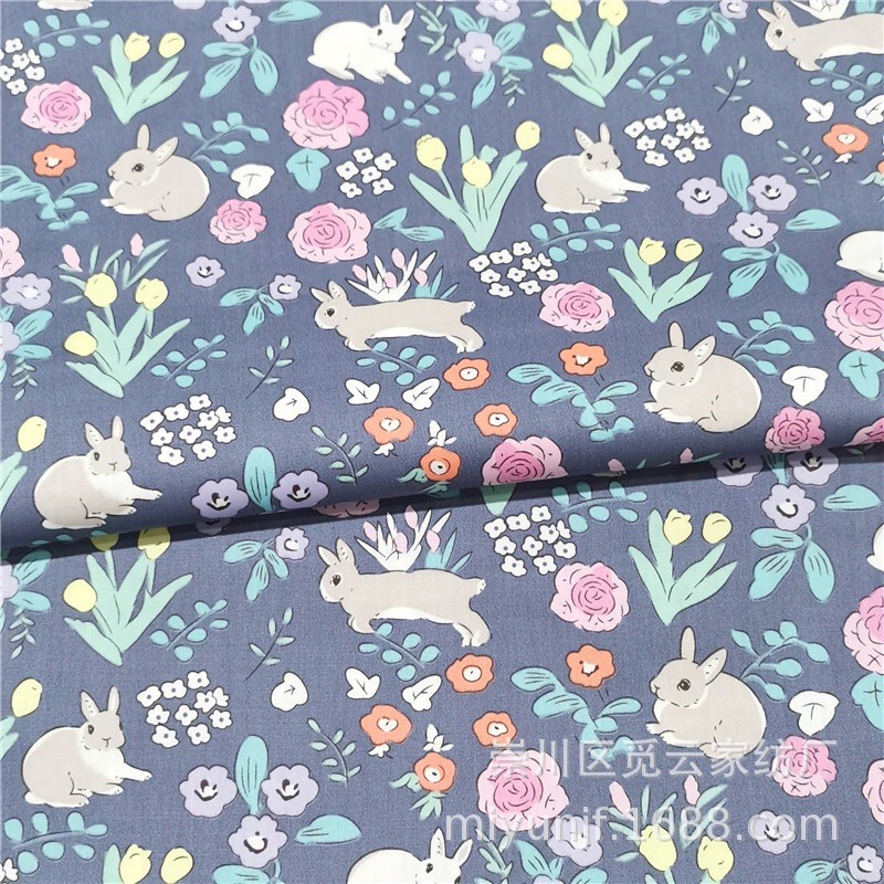 ผ้าคอตตอน 100% ทอทวิล ตัดขายเป็นเมตร หน้ากว้าง1.6 เมตร พิมพ์ลายยูนิคอร์น