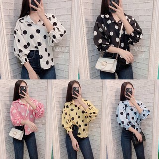 เสื้อเชิ้ตคอปกกระดุมหน้าลายจุดสีพาสเทล เสื้อเขิ้ตแขนพองจั๊มปลายแขนลายจุด