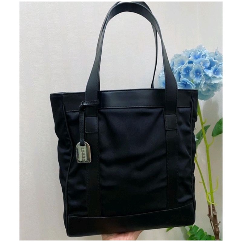 Sale ‼️ กระเป๋า Gucci Black Nylon Tote Bag [แท้มือสอง]