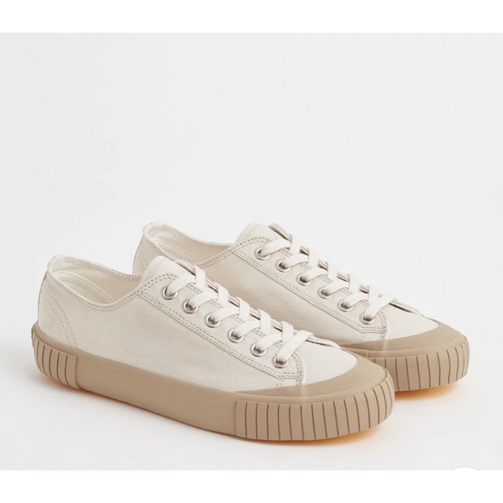 Mustard Sneakers ส่งต่อ