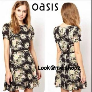 Oasis : Black Skater Floral Dress