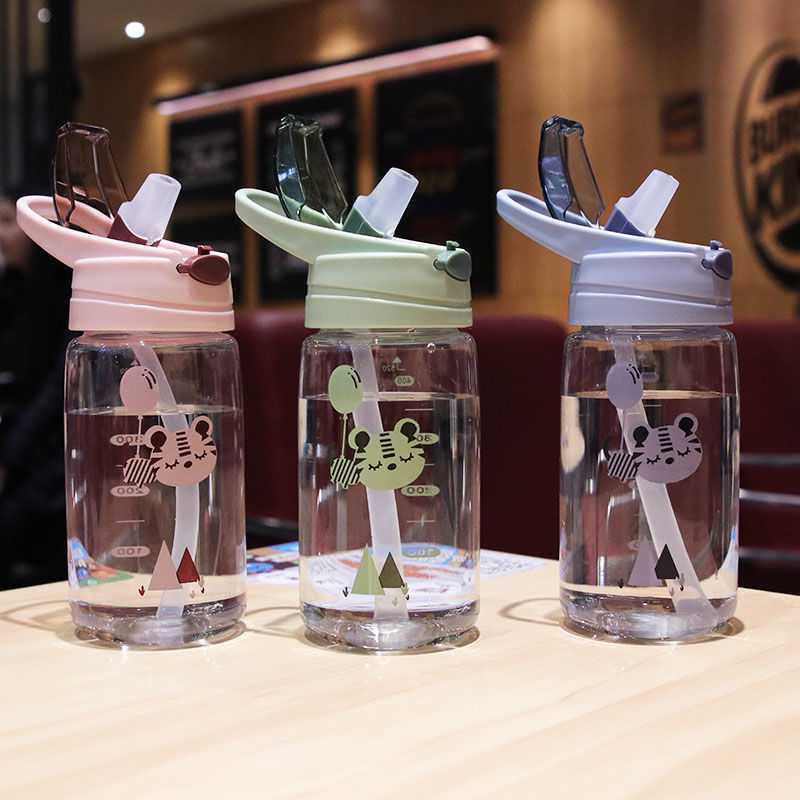 กระติกน้ำเด็ก พร้อมส่ง ขวดน้ำเด็กไปโรงเรียนมีหลอด วัสดุ Tritan Bpa Free Water Bottle for Kids 650ml ราคา ถูกที่สุด ดีลบีเคเค รูปภาพหลัก