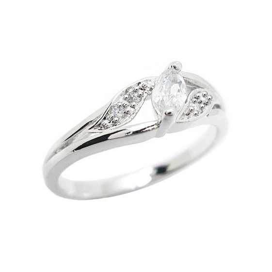 แหวนผู้หญิงมินิมอล แฟชั่น ชุบทองคำขาว ประดับเพชร cz สวยวิ้งวับ