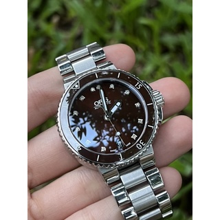 นาฬิกา ORIS Aquis Date Diamonds เพชร ระบบ Automatic ขนาด 36MM เปลือยหลังเห็นเครื่อง Boysize สภาพสวย