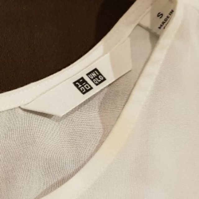 SALE! UNIQLO เสื้อผู้หญิงแขนยาว สุภาพ