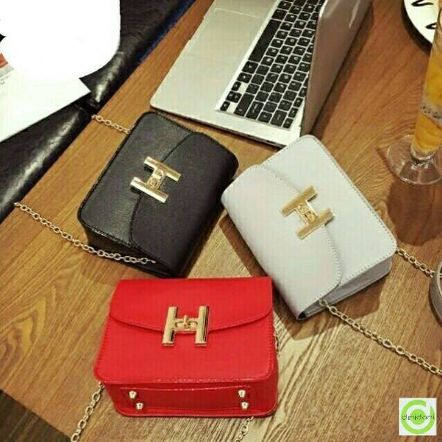 ZARA ZARA SLINGBAG/stadivarius/กระเป๋าผู้หญิงสายโซ่/กระเป๋าวัยรุ่น/กระเป๋าเกาหลี/กระเป๋าวินเทจ/กระเป