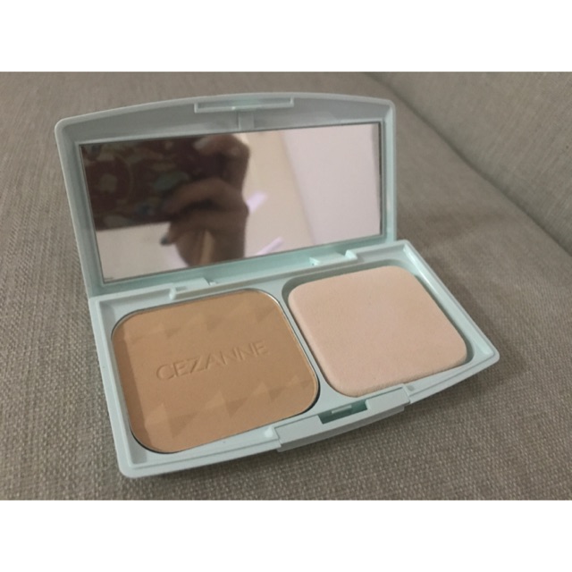 แป้ง cezanne เบอร์ EX1 ใช้ไปครั้งเดียว ขาย 200 บาทค่า