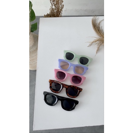 แว่นตา KARINA*******