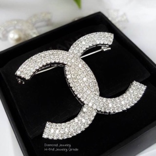 Chanel brooch hiend jewelry