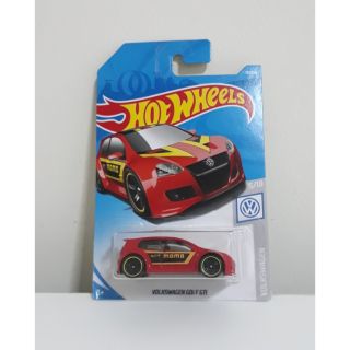 รถเหล็ก Hotwheels VOLKSWAGEN GOLF GTI สีแดง momo (ib011)