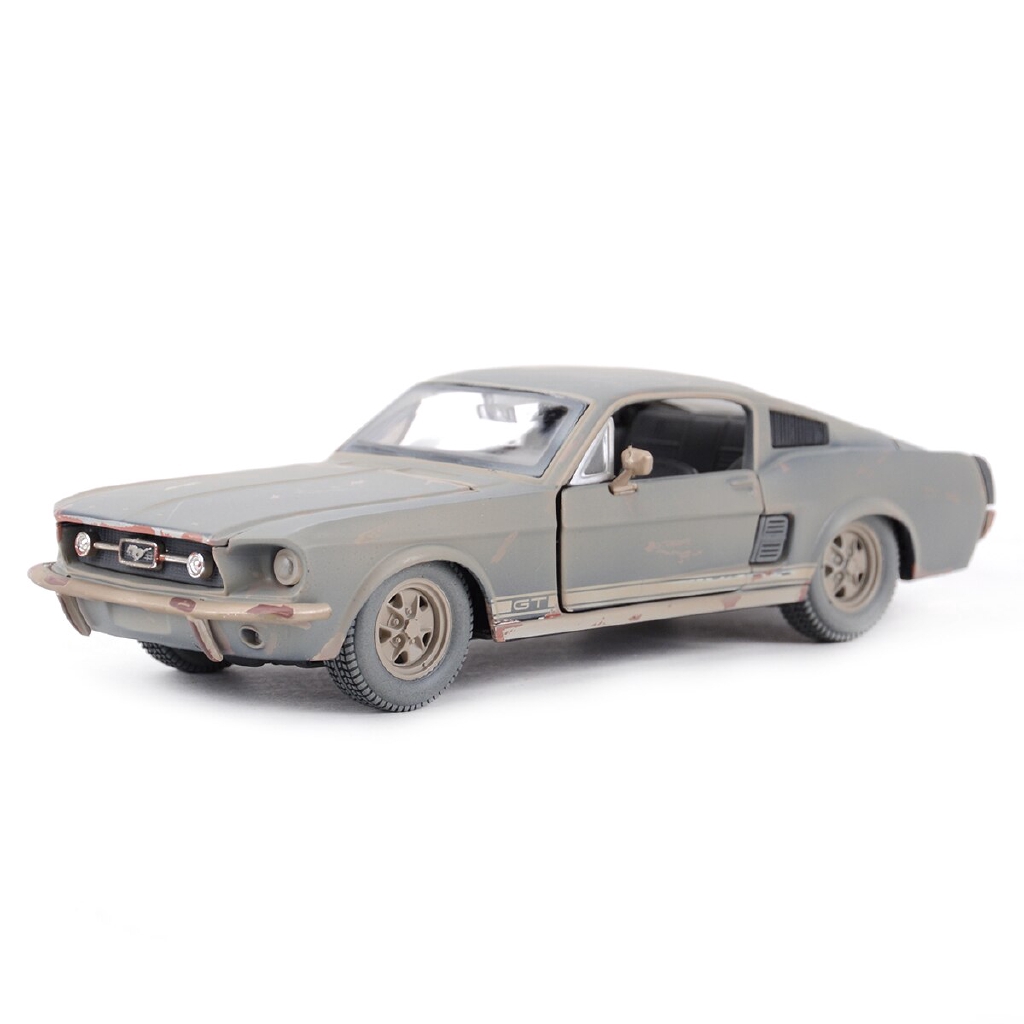 Maisto 1:24 1967 Ford Mustang GT รถหล่อแบบคงที่โมเดลของเล่นงรถยนต์านอดิเรกของสะสม