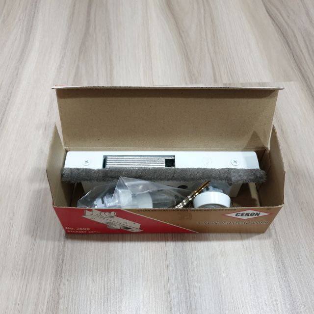 กุญแจขอสับ กุญแจสวิง Cekon, Hero