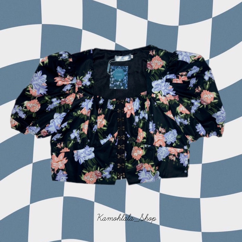 [เสื้อผ้ามือสอง] ส่งต่อเสื้อแม่ค้าเองค่ะ พิมพ์ลายดอกไม้หวานๆ ของแบรนด์ LALAMER เหมาะสำหรับสาวอวบ สาว