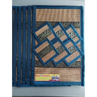 แผ่นรองจานและรองแก้วลายไทย 6 ชิ้น มีสีไห้เลือกคะ Placemats Thai Pattern 6 pcs, many colors