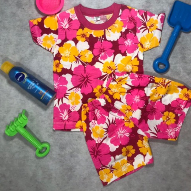 ชุดเเด็กลายดอก วันสงกรางต์(เสื้อยืด+ขาสั้น) พร้อมส่ง 001