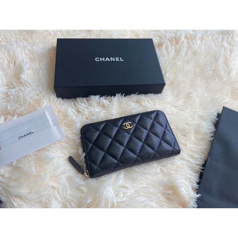 Used Chanel Wallet Holo 27