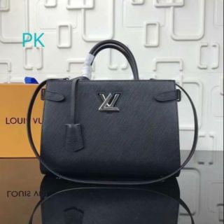 กระเป๋า LV โลโก้ใหญ่ พร้อมอุปกรณ์  สีดำ