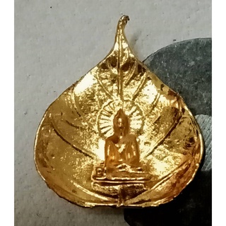 เข็มกลัดพระพุทธเมตตากระไหร่ทองคำ(3องค์100)จากประเทศอินเดีย ผ่านพิธีกรรมที่ต้นพระศรีมหาโพธิ์ สถานที่ตรัสรู้พระพุทธเจ้า