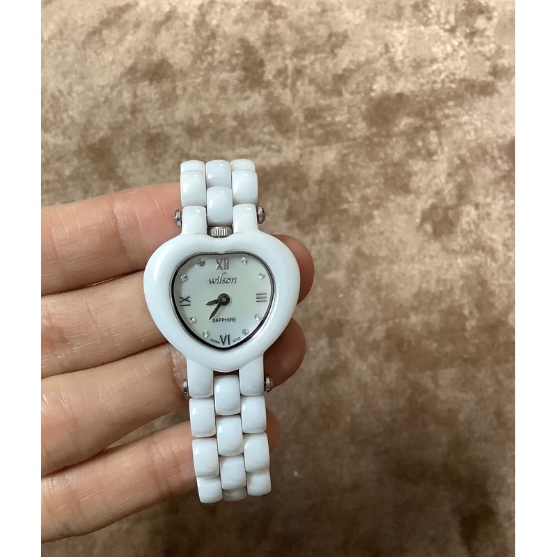 Wilson นาฬิกาเซรามิกสีขาว หน้าปัดรูปหัวใจ มือสอง สภาพใหม่ ส่งฟรี