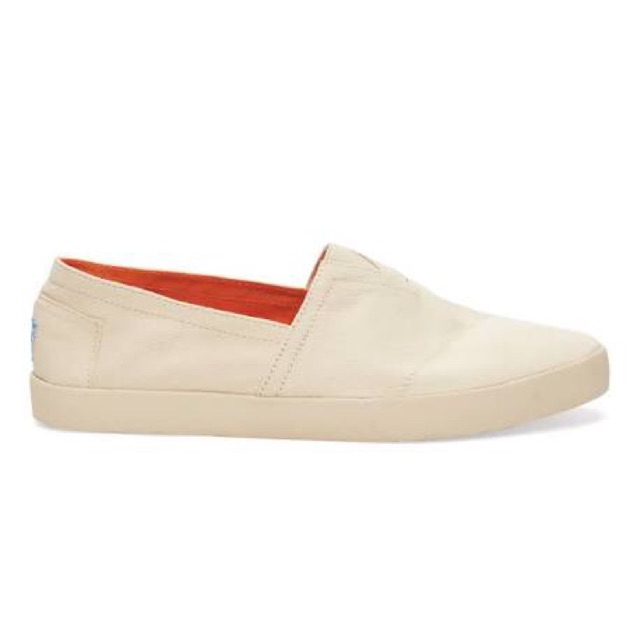 รองเท้า Toms แท้ 100%