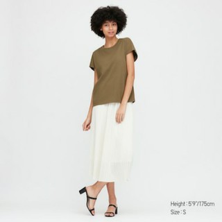 พร้อมส่ง เสื้อผ้าฝ้าย แขนสั้น Uniqlo sizeL สี Olive