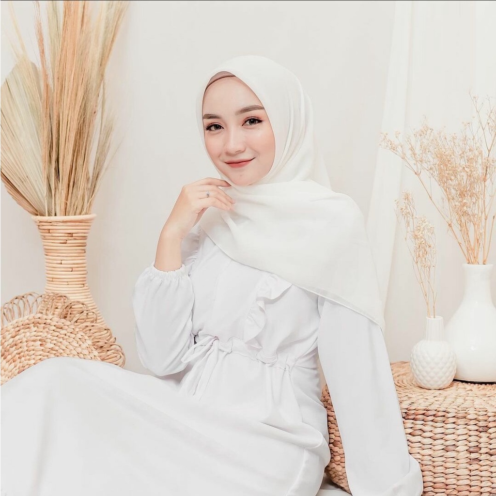 Fashion Shop HIJAB BELLA SQUARE / BELLA SQUARE / HIJAB POLLYCOTTON BROKEN WHITE PREMIUM