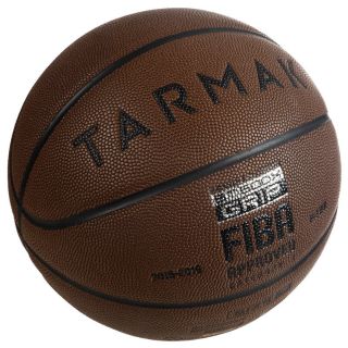 Basketball ลูกบาส ลูกบาสเก็ตบอลสำหรับผู้ใหญ่รุ่น BT500 เบอร์ 7 (สีน้ำตาล) จับถนัดมือและให้สัมผัสดีเป็นพิเศษ