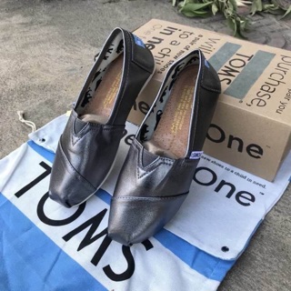 งานปัง ‼️ TOMS Original งานหนังของแท้ 💯 อ่านก่อนสั่งซื้อ 👇