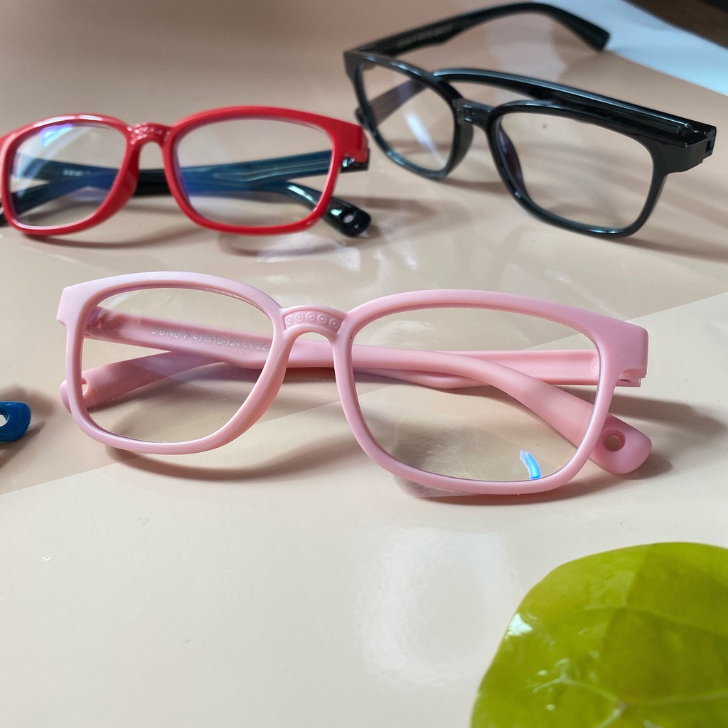 แว่นตากรองแสง ป้องกันแสงสีฟ้า สำหรับเด็ก สินค้าพร้อมส่ง มีกล่องมีผ้าเช็ดแท้100%