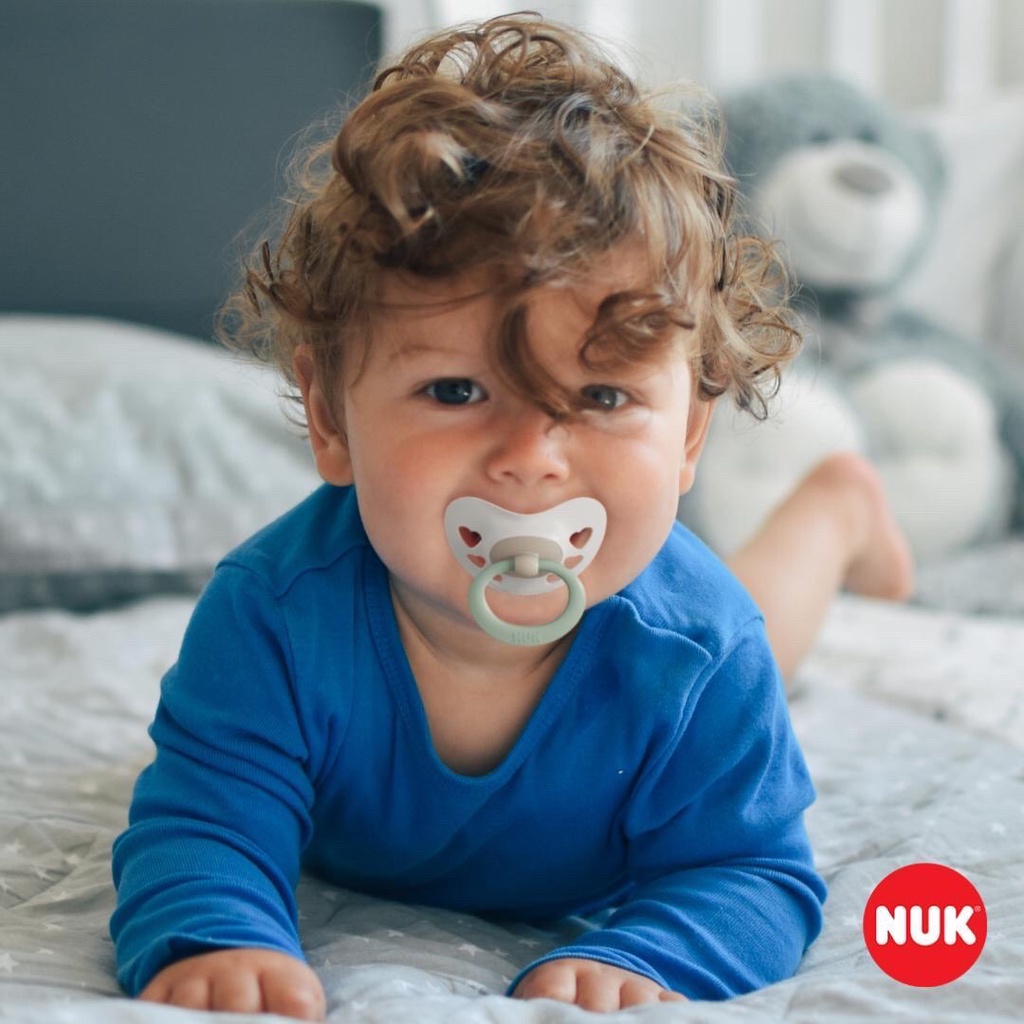 จุกหลอก NUK Signature Night 0-6m และ 6-18m แพคคู่ 💓เรืองแสงในที่มืดด้วยนะคะ💓 Made in Germany จุกหลอกจากเยอรมัน