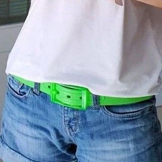 เข็มขัดสิลิโคลนสายพลาสติกหลากสีเอว 32-35รุ่นนี้สามารถตัดสายออกได้ค่ะถ้าเอวเล็กกว่านี้ความยาว 42 นิ้วความกว้าง 3 ซม