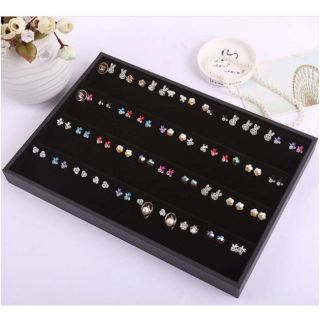 พร้อมส่ง ถาดใส่ต่างหูแบบมีแป้นนูน พกพาได้ไม่หลุดร่วงแน่นอน