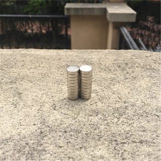 1ชิ้น แม่เหล็กนีโอไดเมียม 10x3มิล Magnet Neodymium 10x3mm แม่เหล็ก กลมแบน 10*3mm แม่เหล็กแรงสูง10*3 แม่เหล็กติดตู้เย็น