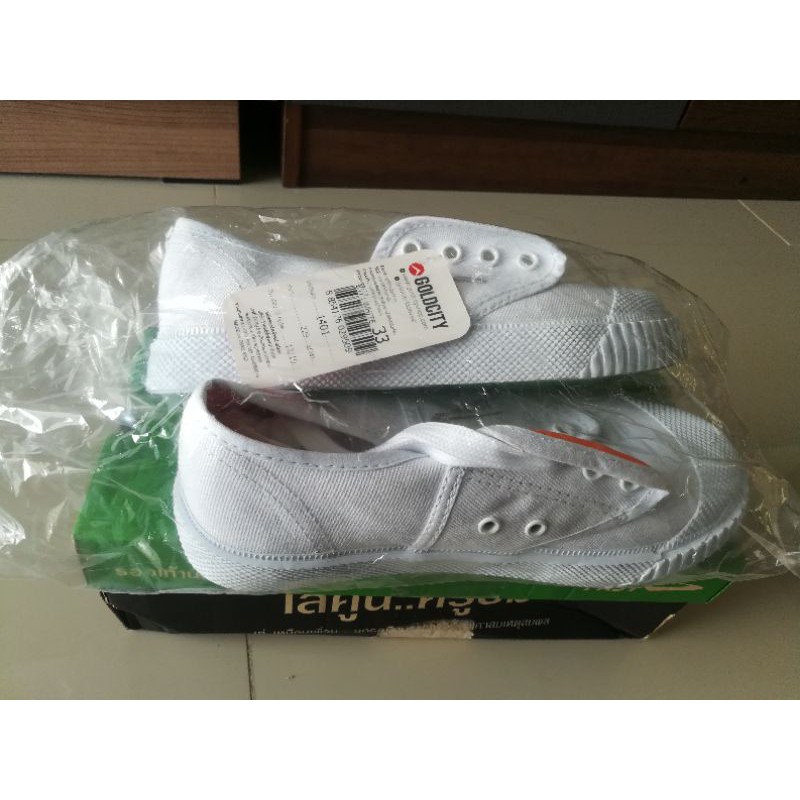 รองเท้าผ้าใบ Gold city