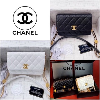 กระเป๋า CHANEL PRE 22A WOC TWIST CHAIN CALFSKIN GHW BLACK&amp;WHITE