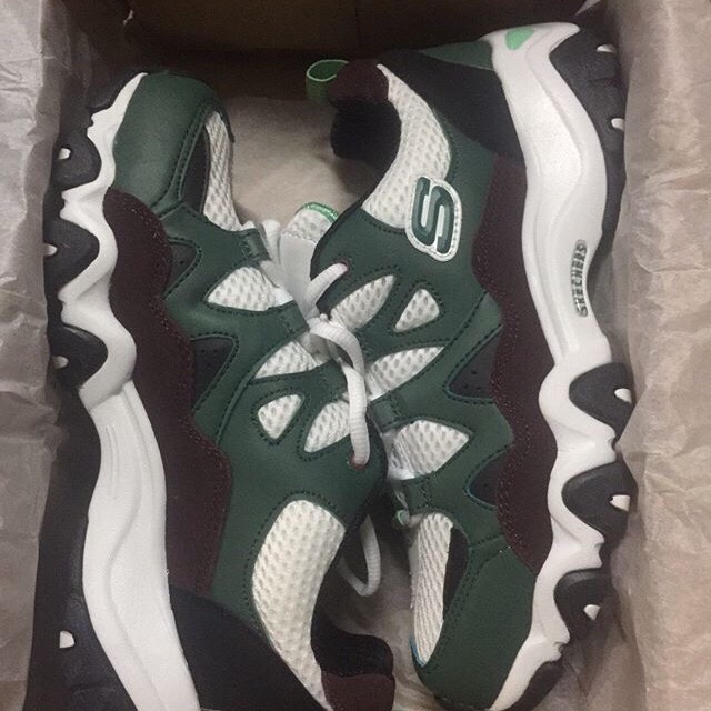 Skechers size 39 , Skechers One Piece Collection