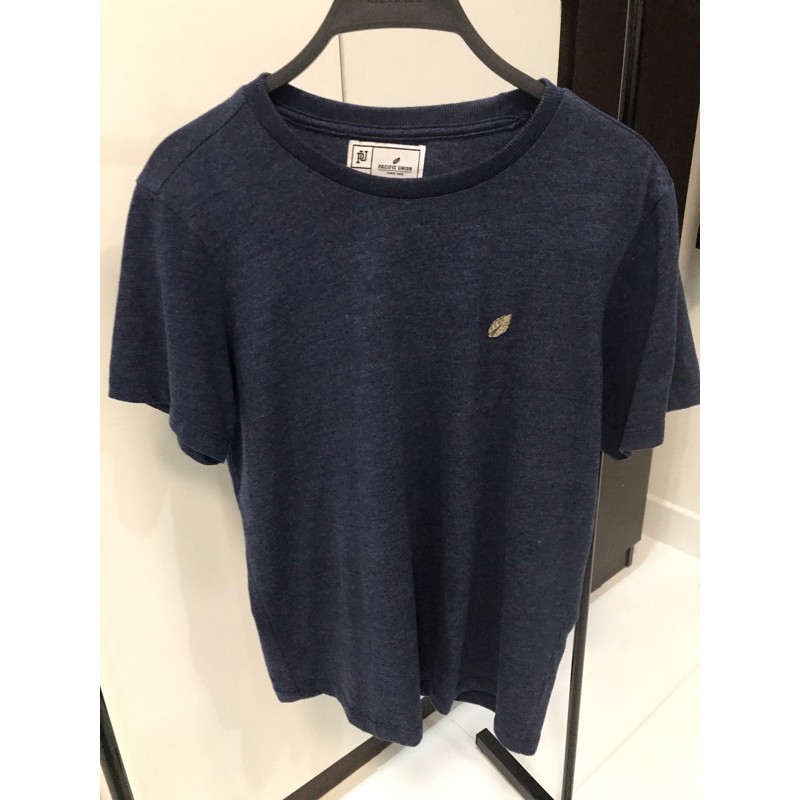 เสื้อสีน้ำเงินเข้ม Pacific Union size S อก37-38 นิ้ว ยาว 25.5 นิ้ว