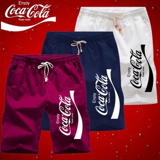 แฟชั่นกางเกงขาสั้นกางเกงลําลองพิมพ์ลาย Coca Cola แบบแห้งเร็วสําหรับผู้ชาย